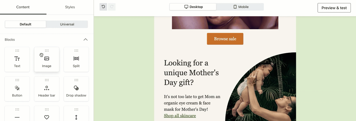 Un usuario arrastra un bloque y lo suelta en el lienzo