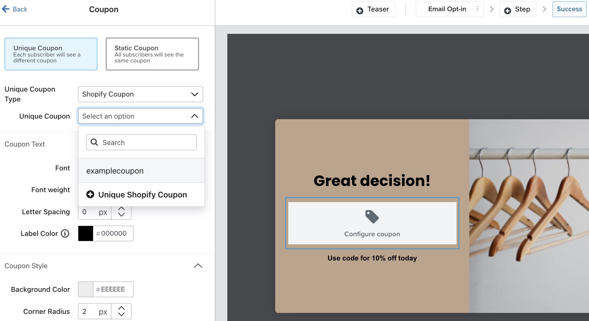 サインアップフォームエディターでクポーンメニューが開いたところ。ユニーククーポンのタイプがすでに選択されている。